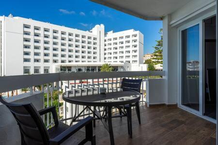 Torresol Apartment เนร์คา ภายนอก รูปภาพ